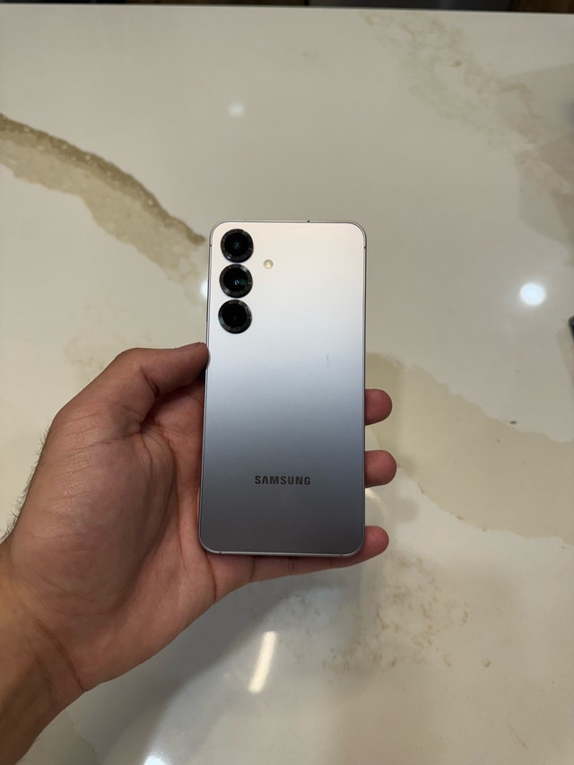 Samsung s25 128gb - unlocked