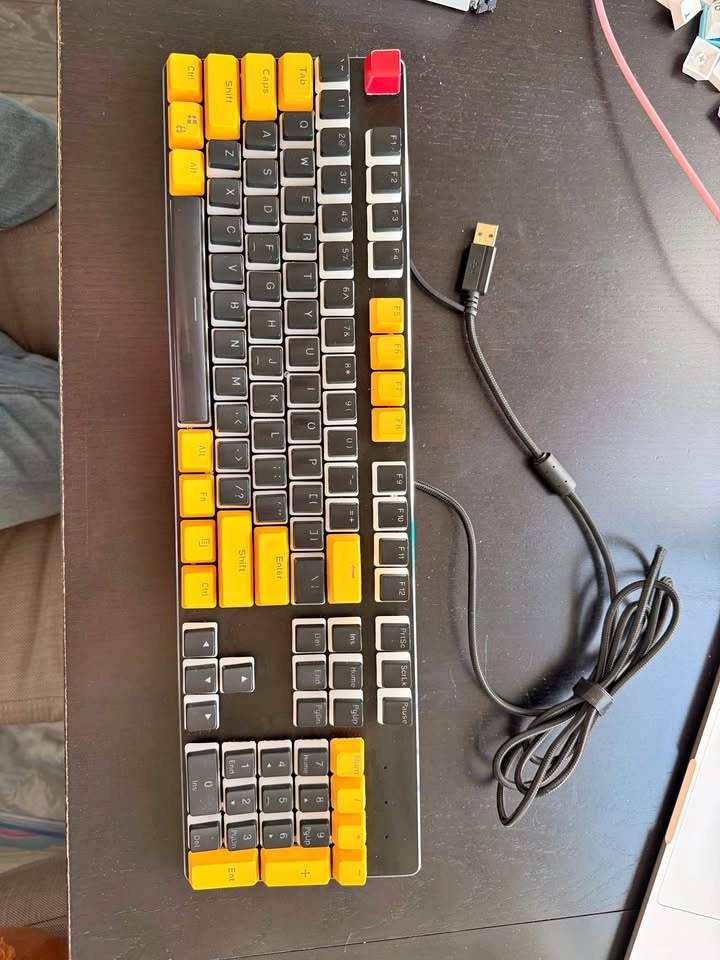 GMMK Full Size Mechanical Keyboard