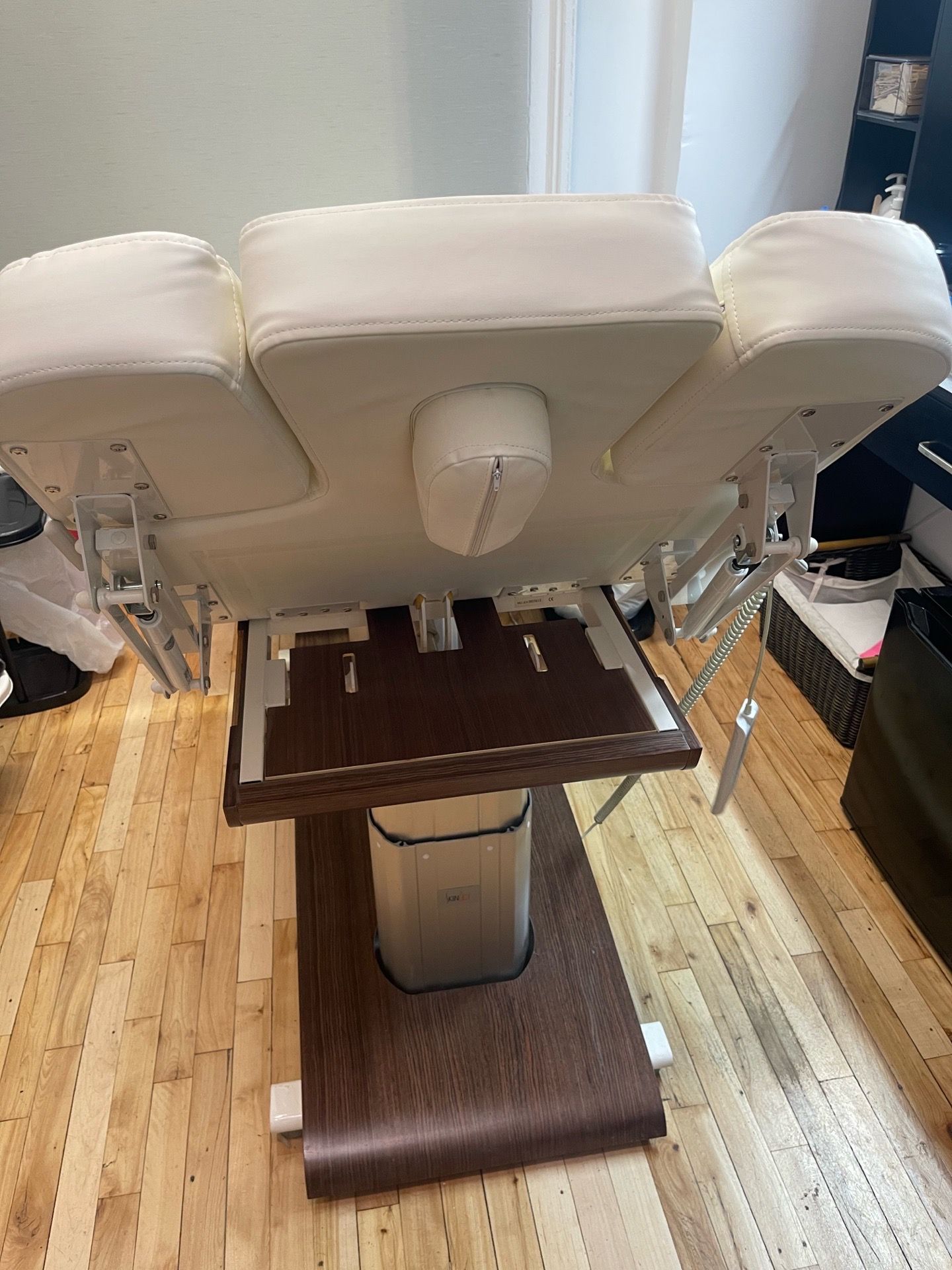 Skin Act spa bed (like new - Good condition!) - photo 2