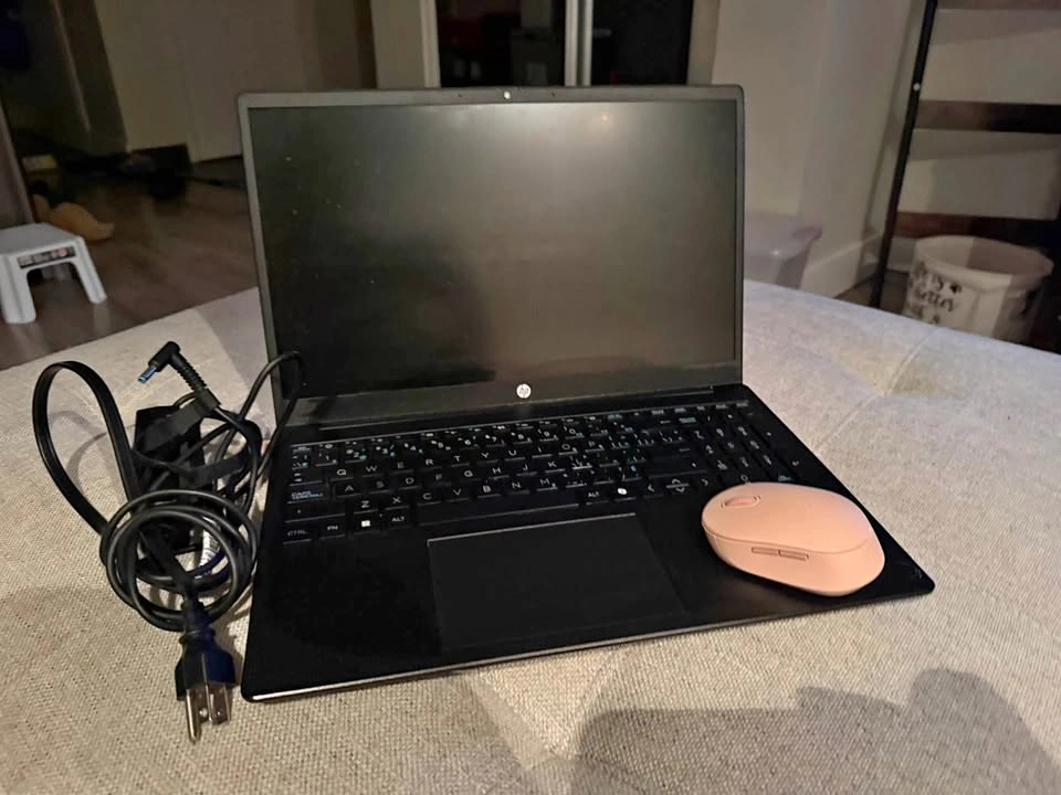 HP 15.6" Laptop - Jet Black (Intel N100/512GB SSD/8GB RAM)