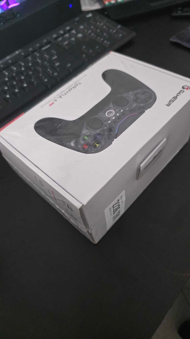 GameSir Tarantula Pro Wireless PC Controller (New) - photo 3