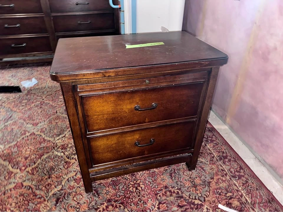 Solid Wood Queen Bedroom Set