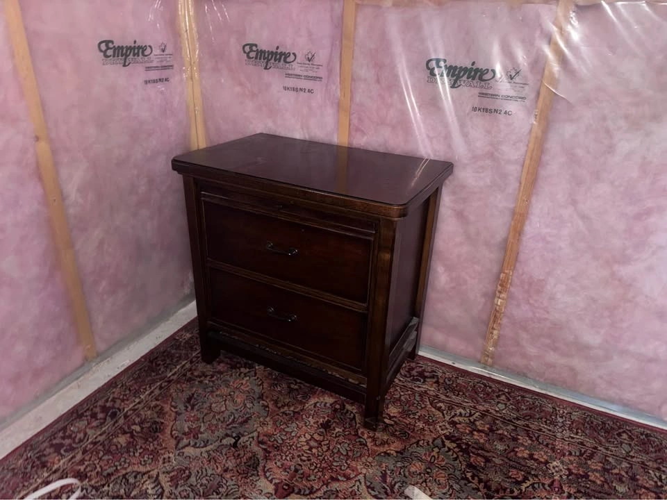 Solid Wood Queen Bedroom Set - photo 2
