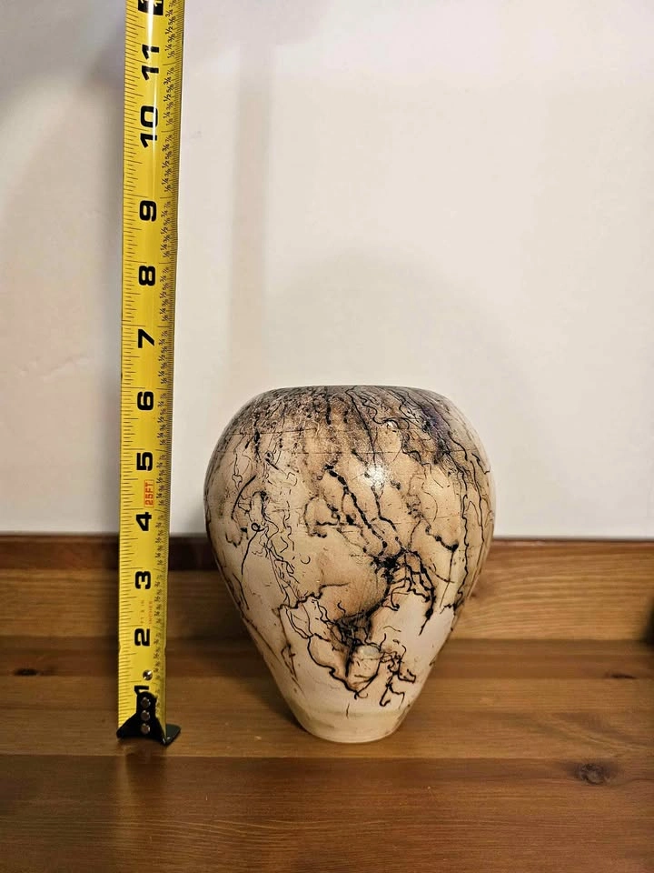 Horse hair pottery vase