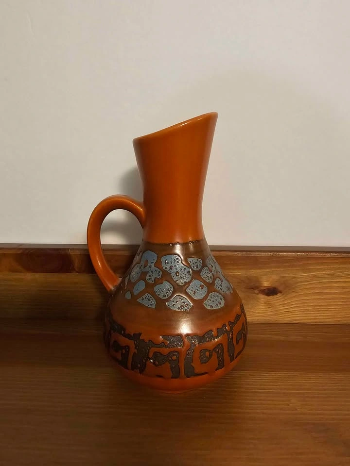 MCM West German pottery vase - photo 2