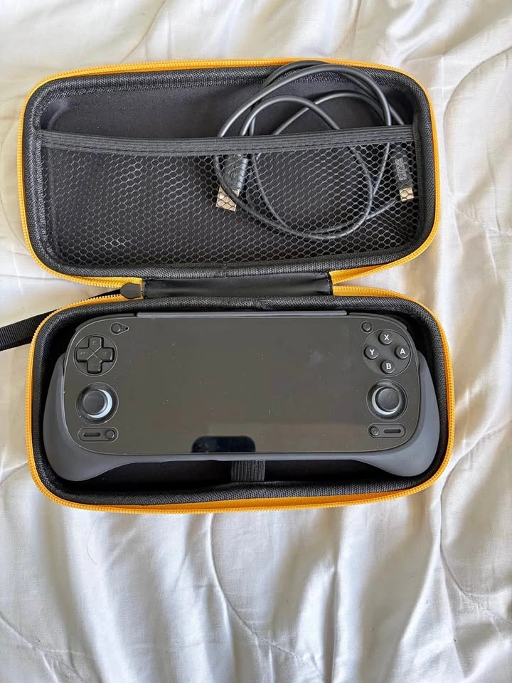 RETROID POCKET 5 BUNDLE (BLACK)