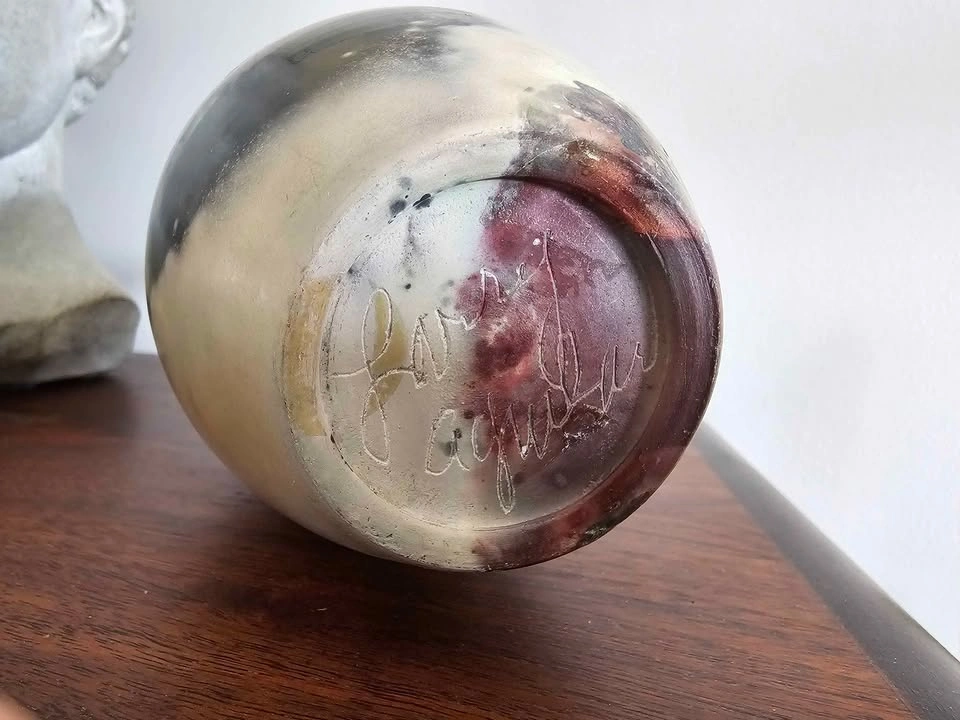 Hand made pottery vase (signed) - photo 5