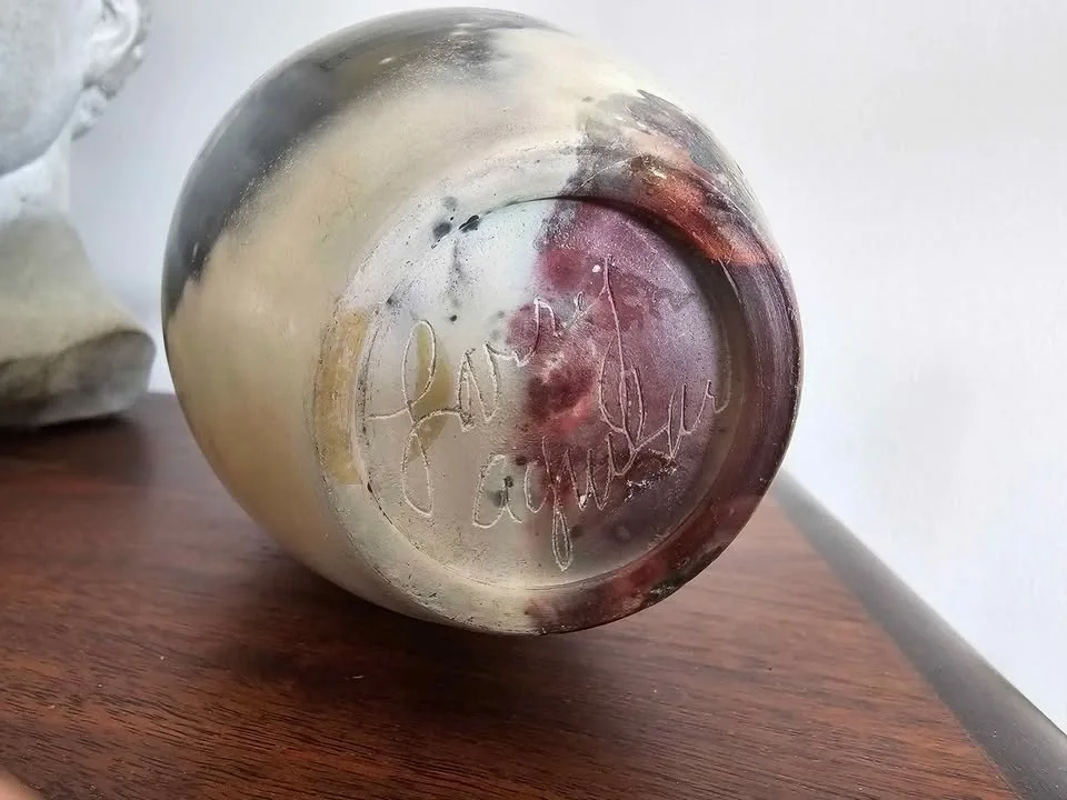 Hand made pottery vase (signed) - photo 5