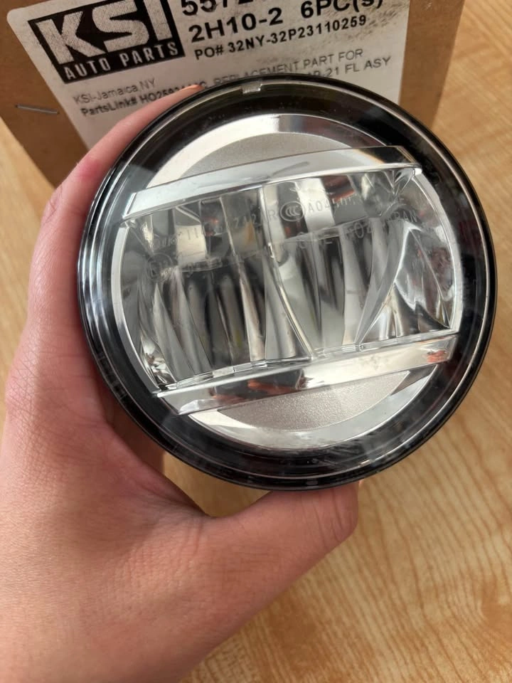 2019-2021 Honda Civic Sedan Right LED Fog Light Assembly w/ Box - photo 3