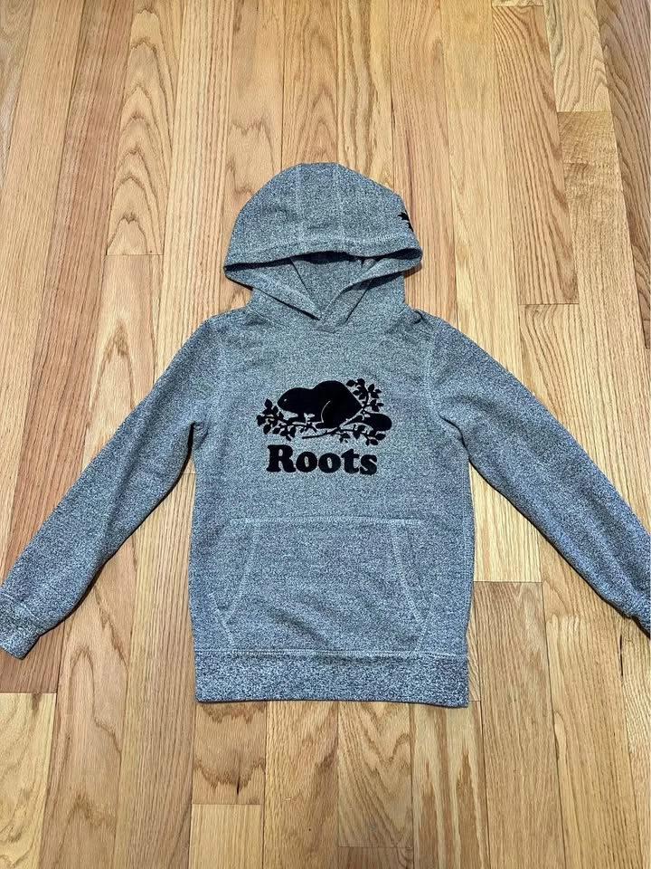 Kids Roots Sweater Top Size 7-8