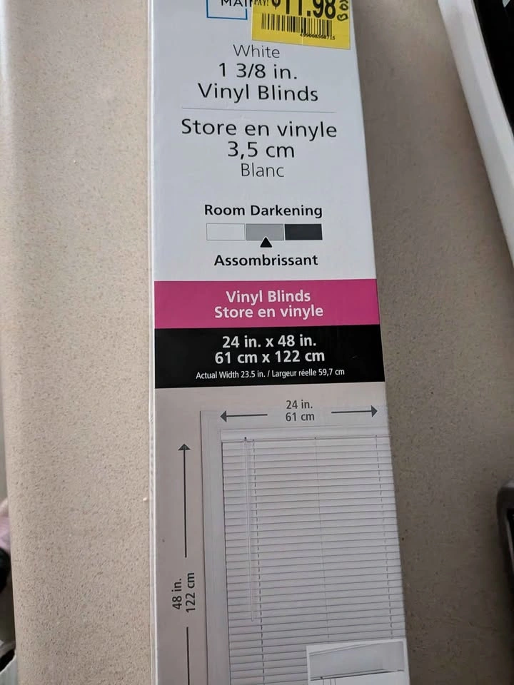 2 ft by 4 ft window blinds white $10 - photo 4