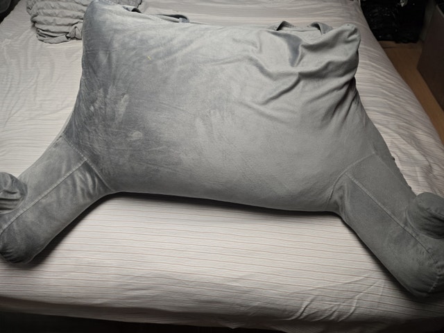 Milliard Double Reading Pillow with Shredded Memory Foam