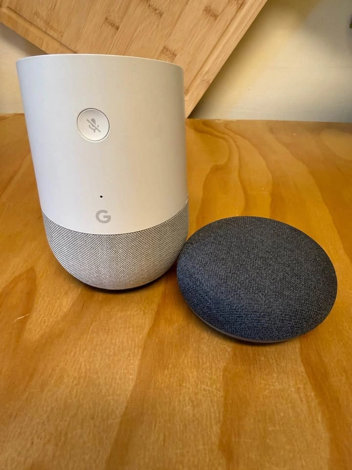 Google Home + Google Home Mini Smart Speakers Bundle - photo 4