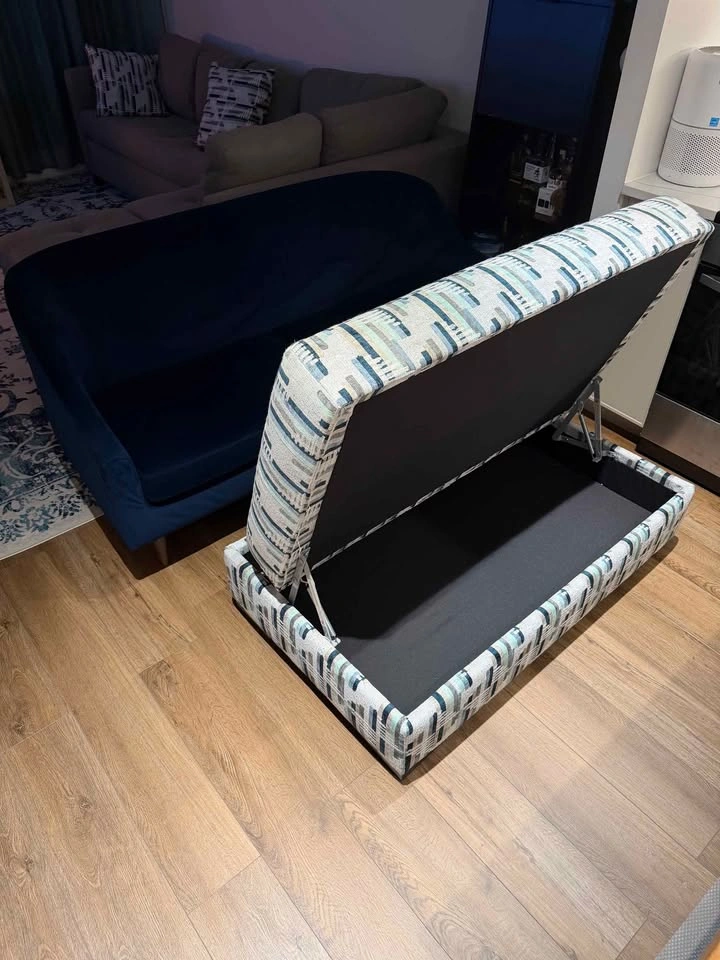Dexter Storage Cocktail Ottoman w/Casters - photo 2