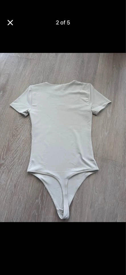 Aritzia Contour Bodysuit XS Light Beige - photo 5