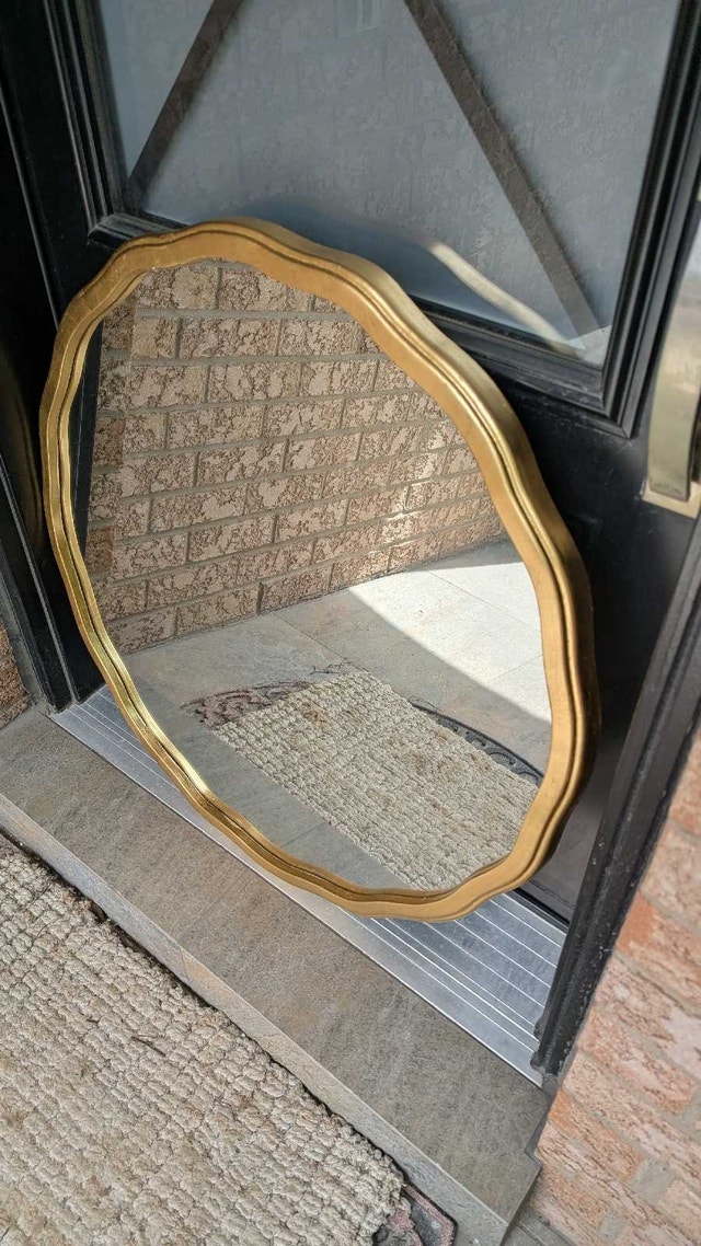 30 inch Gold Wavy Mirror - photo 2