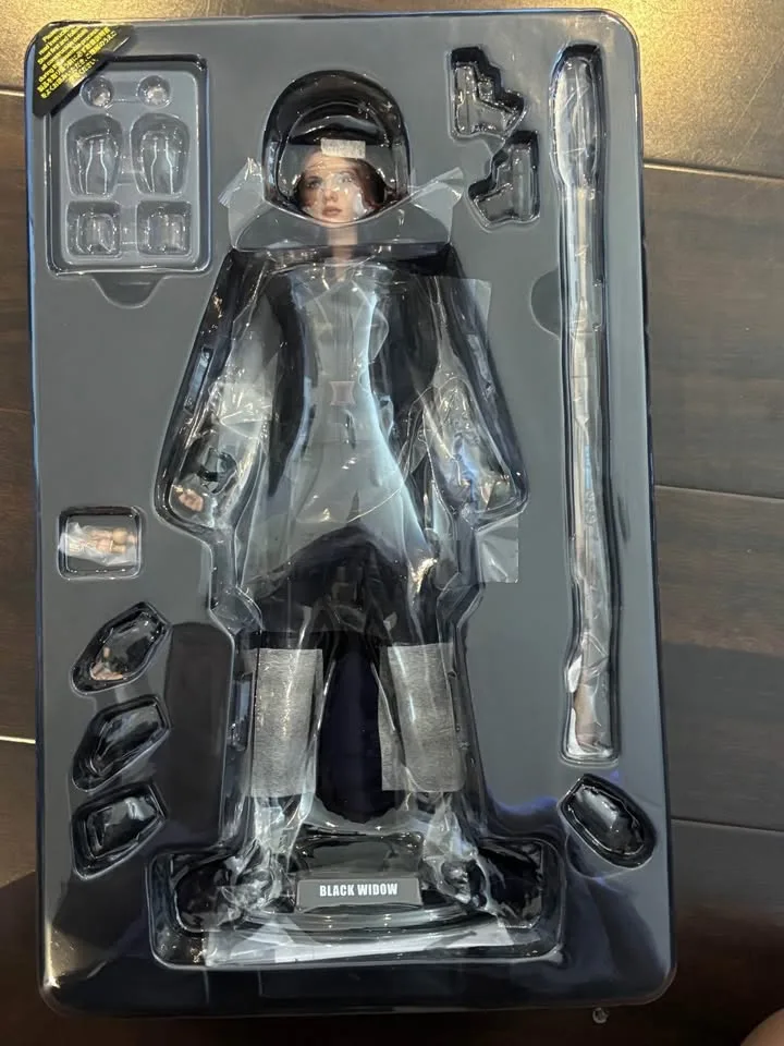 Hot Toys Black Widow figurine image indicator(3)
