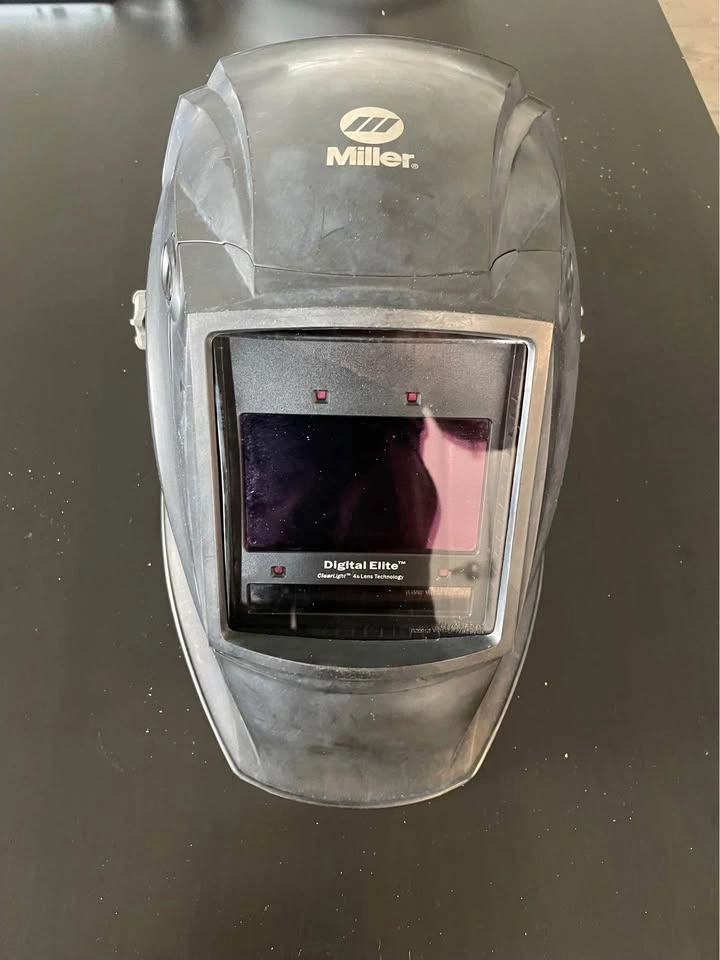 Miller Digital Elite Welding Helmet - photo 2