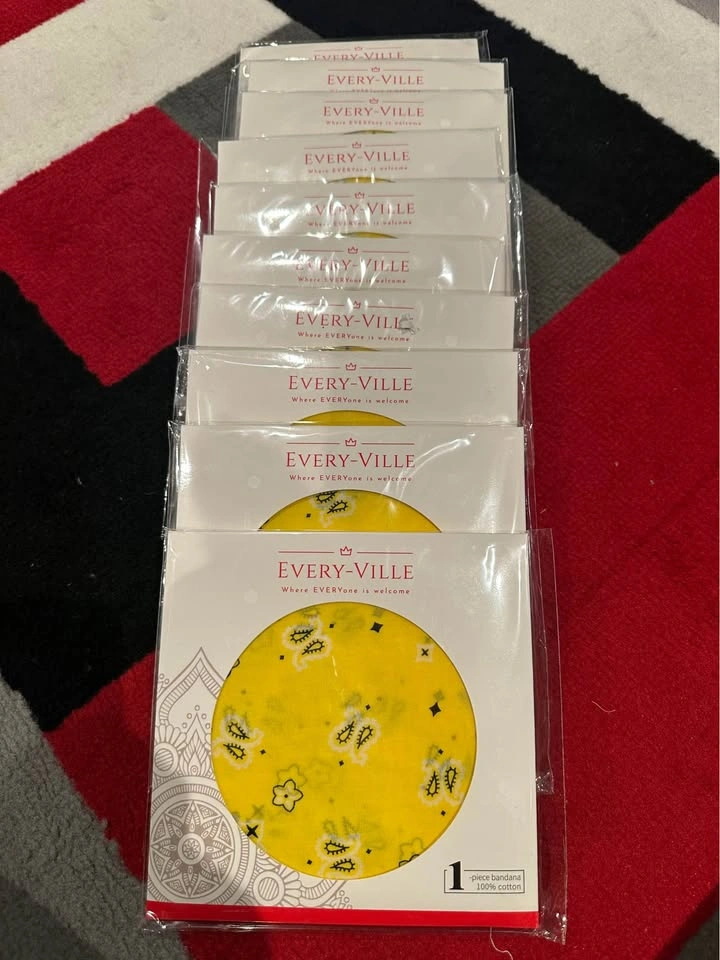 New 10-Pack Yellow Paisley Cotton Bandanas – 22” x 22” - photo 3