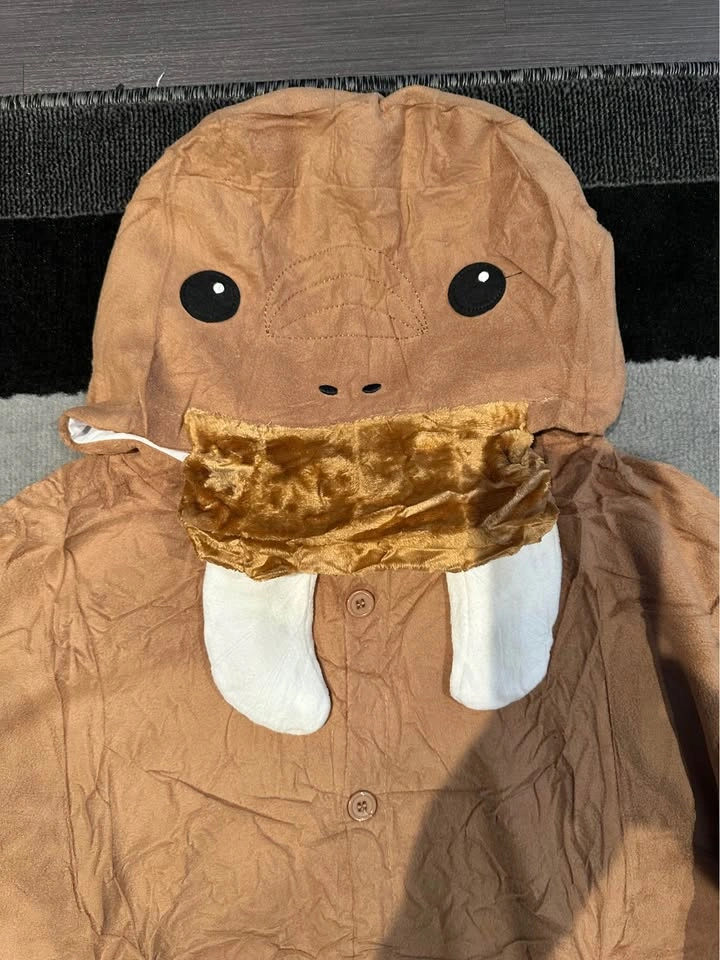 Adult Walrus Fleece Costume Onesie - Size Large - Cozy & Fun - photo 4