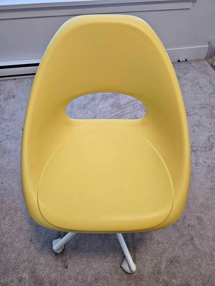 IKEA Swivel Chair 🌼