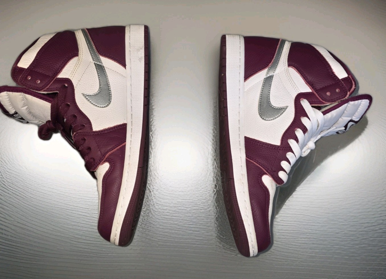 Size 10 - Jordan 1 Retro High OG Bordeaux