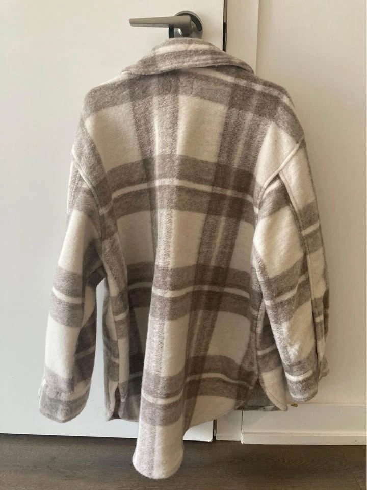 H&M Plaid Shacket - Size M - photo 2