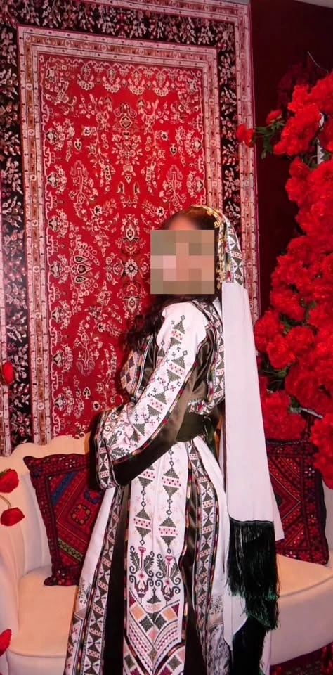 Traditional Embroidered Dress- Palestinian Thobe with Headpiece - photo 2