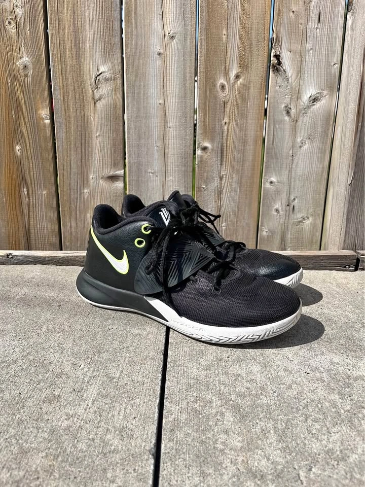 Nike Kyrie Flytrap 3 "Black Volt"