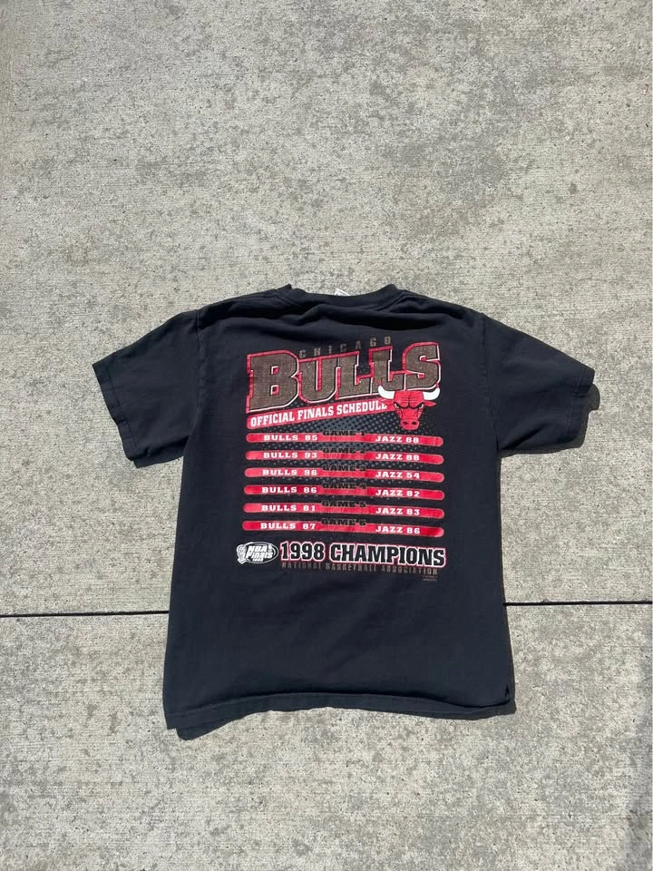 Vintage Chicago Bulls 1998 Championship Tee, Boys Large - photo 2