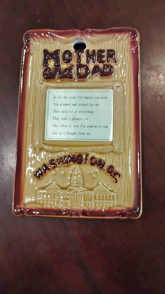 Vintage Washington DC Ceramic Souvenir Wall Plaque 7.25" X 4.75"