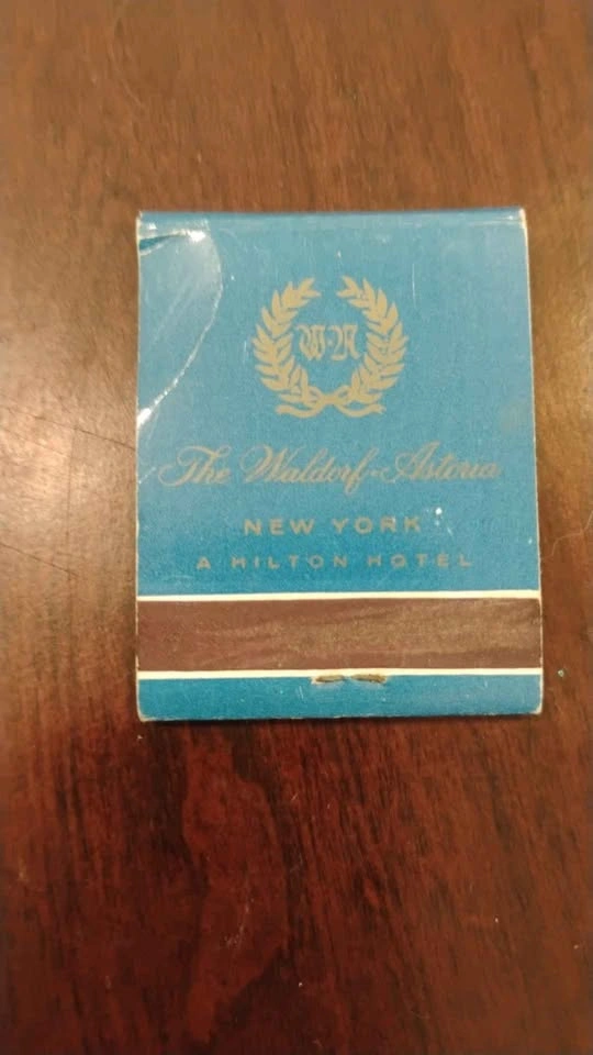 Vintage The Waldorf Astoria Matchbook - photo 2