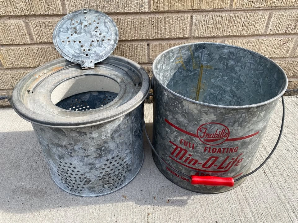 Vintage Frabill's Min-O-Life Minnow Bucket - photo 2