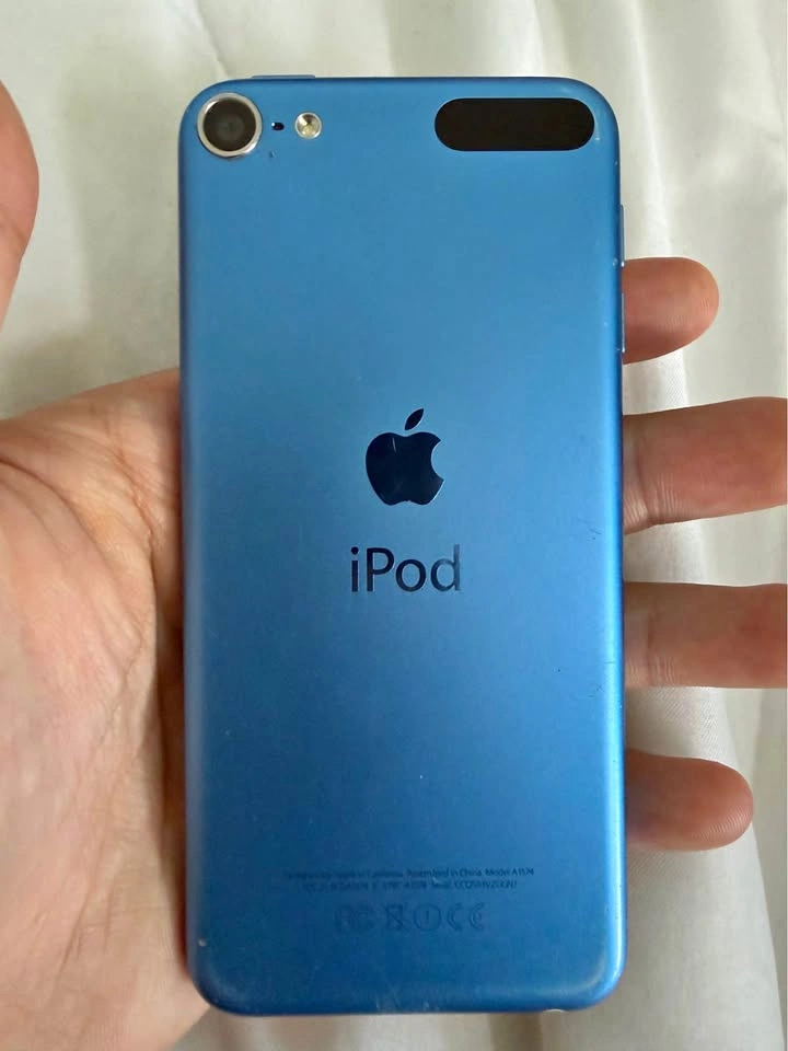 iPod Touch (6th Gen)