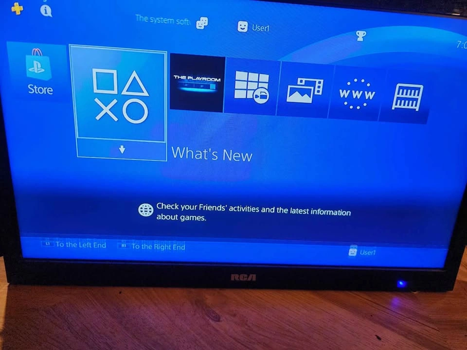 PS4 1TB Console with 2 Controllers and 5 Games - photo 3