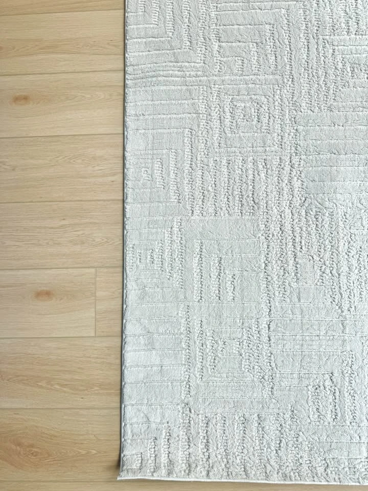 Light Textured Geometric Area Rug - photo 4