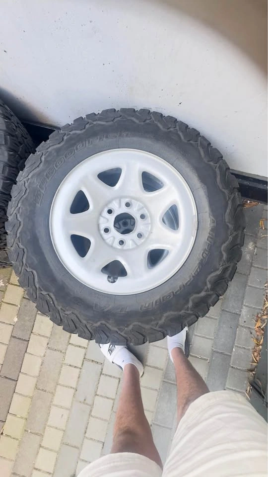 265/70/R17 Tires with Rims