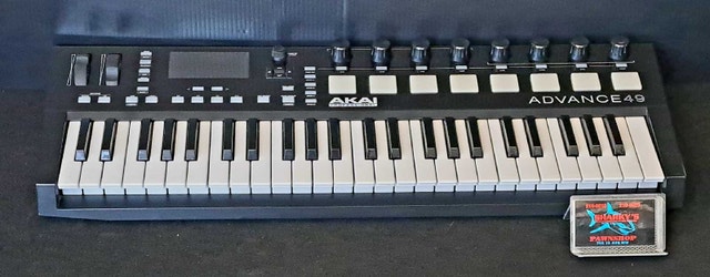 Akai Advance 49 Keyboard Controller
