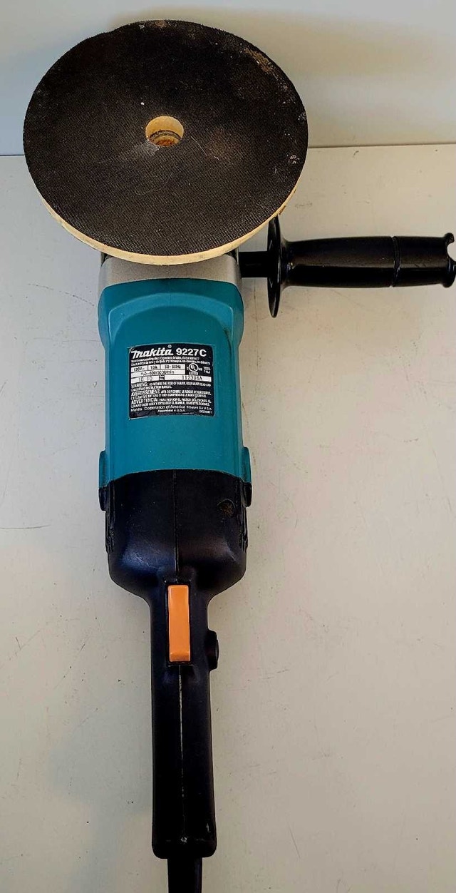 Makita Varible Speed Electric Polisher 9227C (32310278) - photo 3