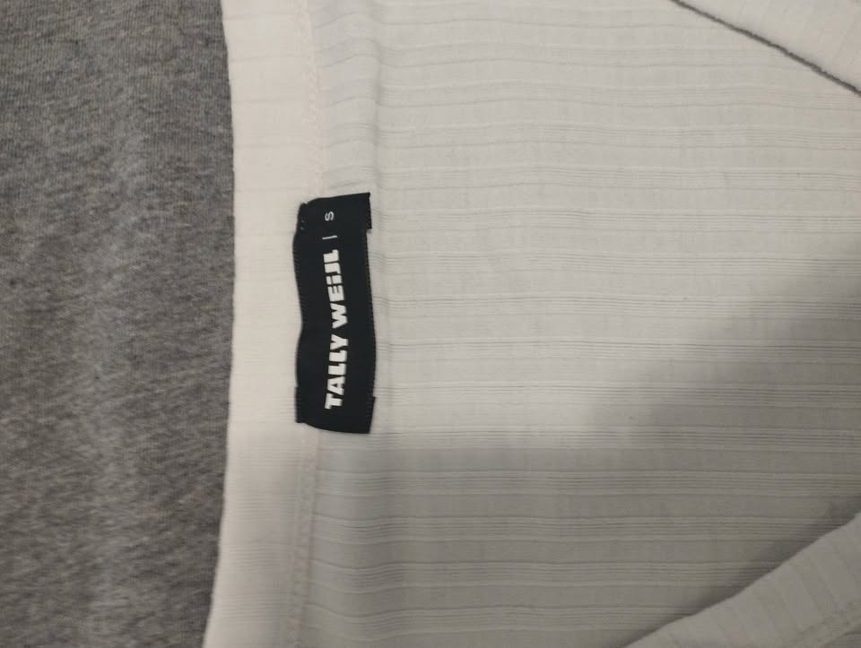 Tally Weijl White Shirt – Size S - photo 2