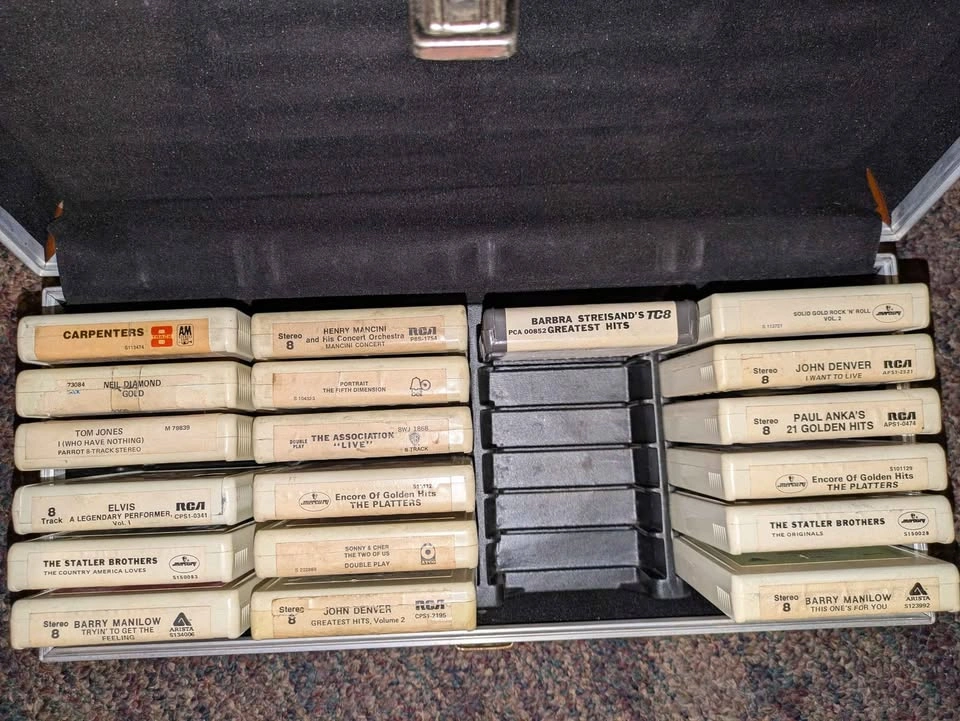 Vintage Electrophonic T-600B 8-Track Stereo + Tapes - photo 4