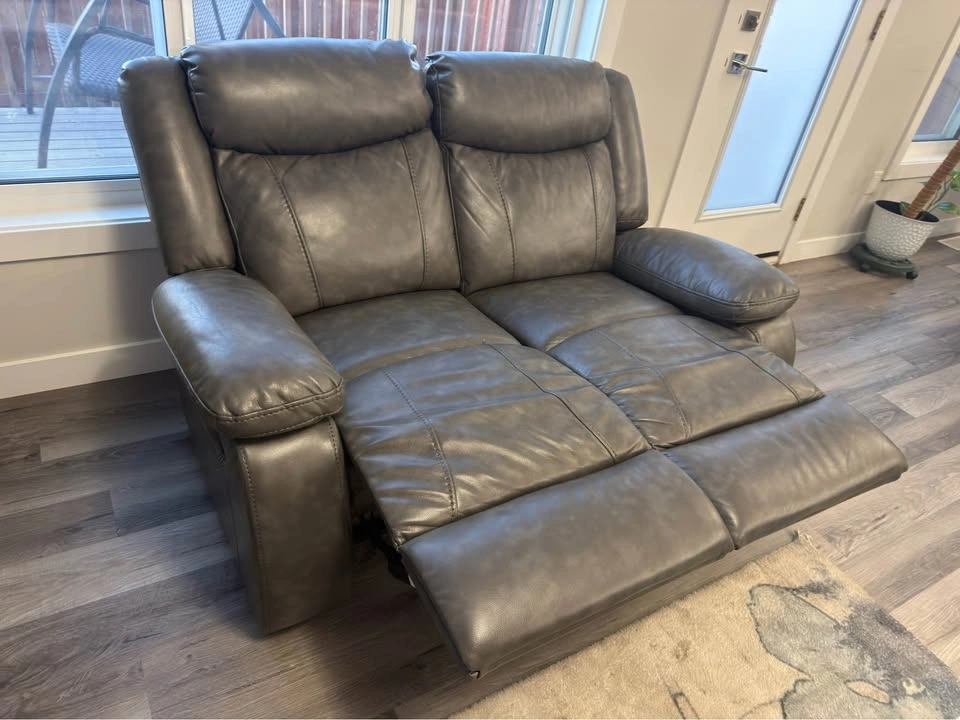 Sofa set (3 seater and 2 seater) and Coffee Table - photo 3