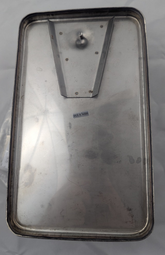 Frost Wall Mount Manual Vertical Liquid Soap Dispenser 708A - photo 3