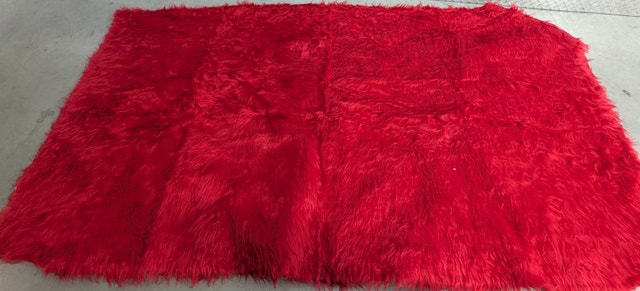 81" x 90" Red Shaggy Faux Fur Fabric - photo 2