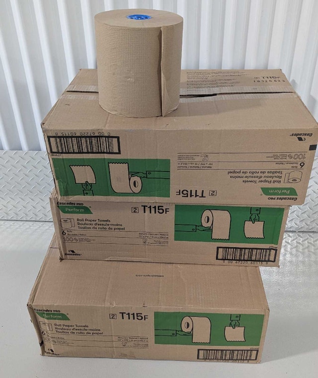 18 Rolls Cascades Pro Paper Towels T115F
