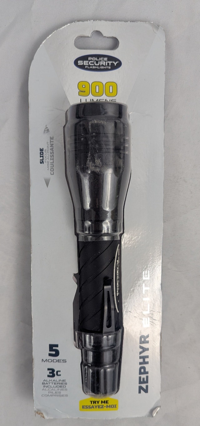 NEW Security Flashlight Zephyr 900 Lumens Tactical Flashlight