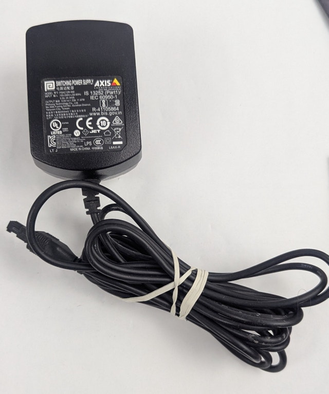 AXIS Communications Adapter PSAC12R-090 9V 1.33A P8221 Network