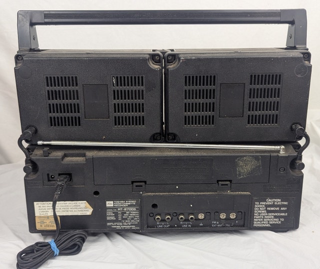 Vintage Toshiba Boombox RT-8700S AM/FM Cassette Recorder Stereo - photo 3