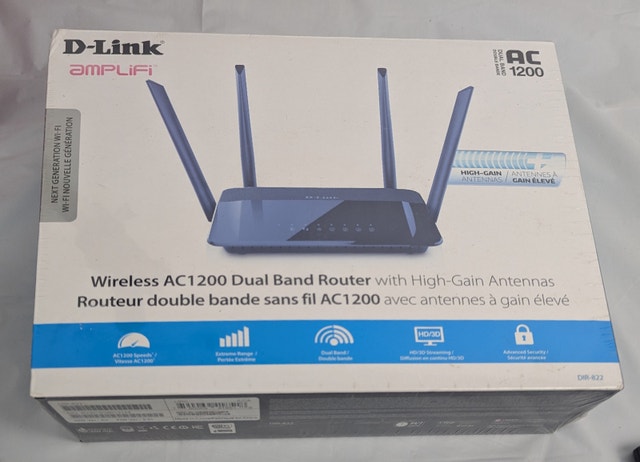 D-LINK DIR-822 AC1200 Wi-Fi Gigabit Gaming Router