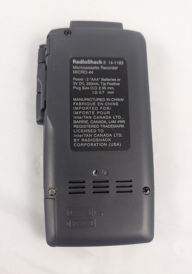 PARTS RadioShack Micro-44 Microcassette Recorder VOX 14-1183 - photo 3